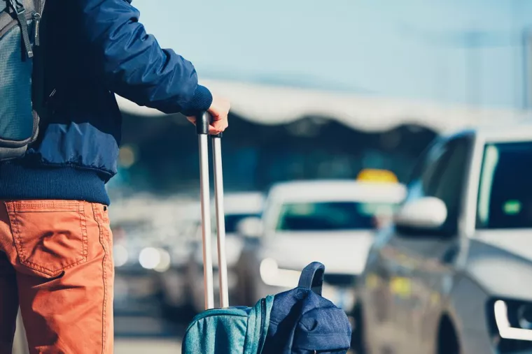 Trouver un chauffeur VTC depuis un hôtel jusqu'à l'aéroport le plus proche, Bastia, Société VTC 2B